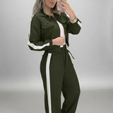 O Conjunto Alfaiataria Feminino Calça E Cropped Blusa Social