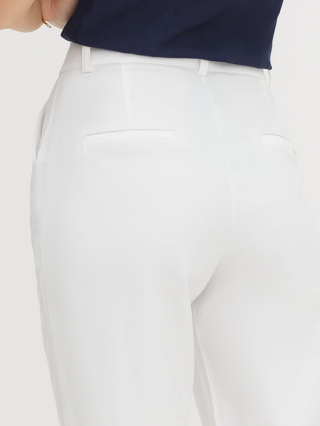 Calça de Alfaiataria Reta Slim Off White Dinalva