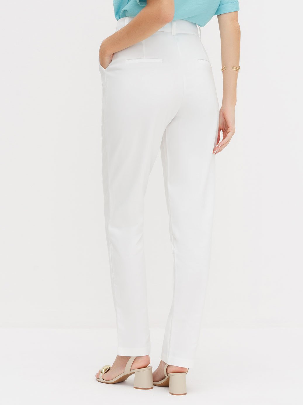 Calça de Alfaiataria Reta Slim Off White Dinalva