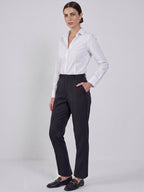 Calça Reta Slim de Alfaiataria Preta Reese