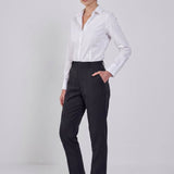 Calça Reta Slim de Alfaiataria Preta Reese