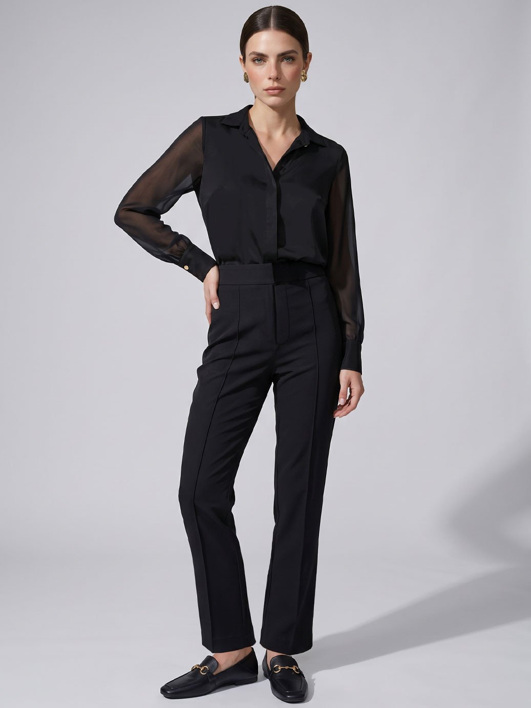 Calça Reta Slim de Alfaiataria Preta Reese