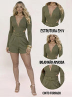 Macaquinho Feminino Curto Decote Cinto Bolso Montaria Manga