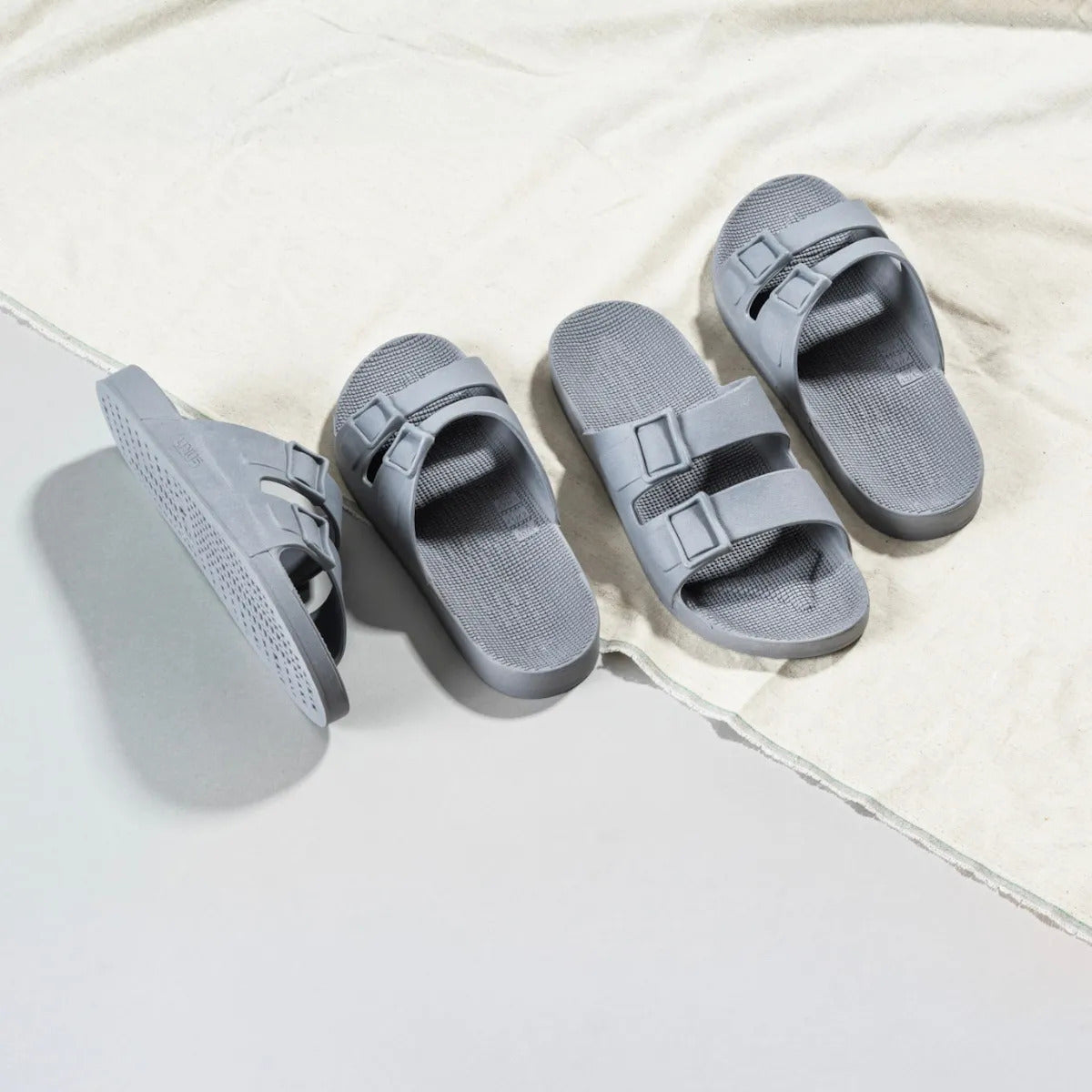 Sandália Chinelo Linus Clássica Unissex Pvc Slip Cor Neblina