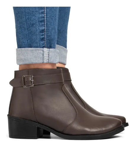 Bota Feminina Cano Curto Salto Baixo Fivela Casual Moderna
