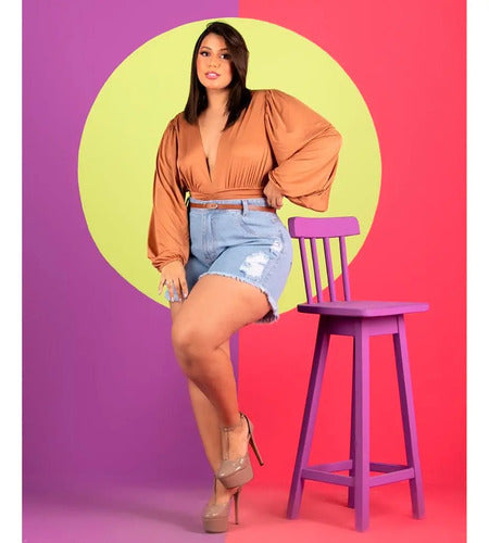 Short Jeans Plus Size Feminino Com Cinto Barra Desfiada