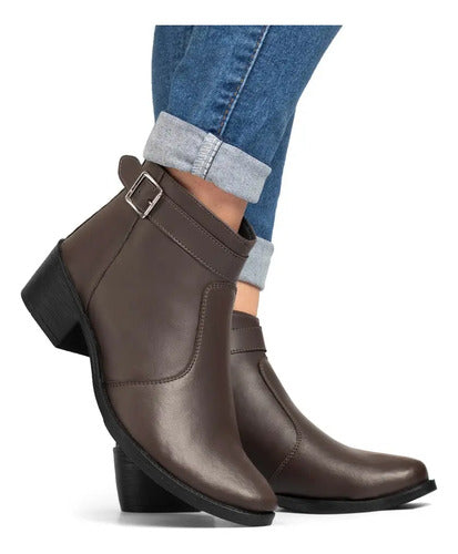Bota Feminina Cano Curto Salto Baixo Fivela Casual Moderna