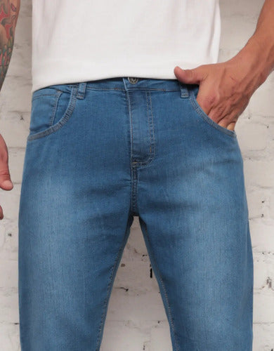 Calça Jeans Masculina Tradicional Corte Reto