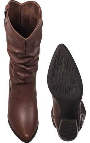 Bota Feminina Slouch Western Enrugado Bico Fino Country