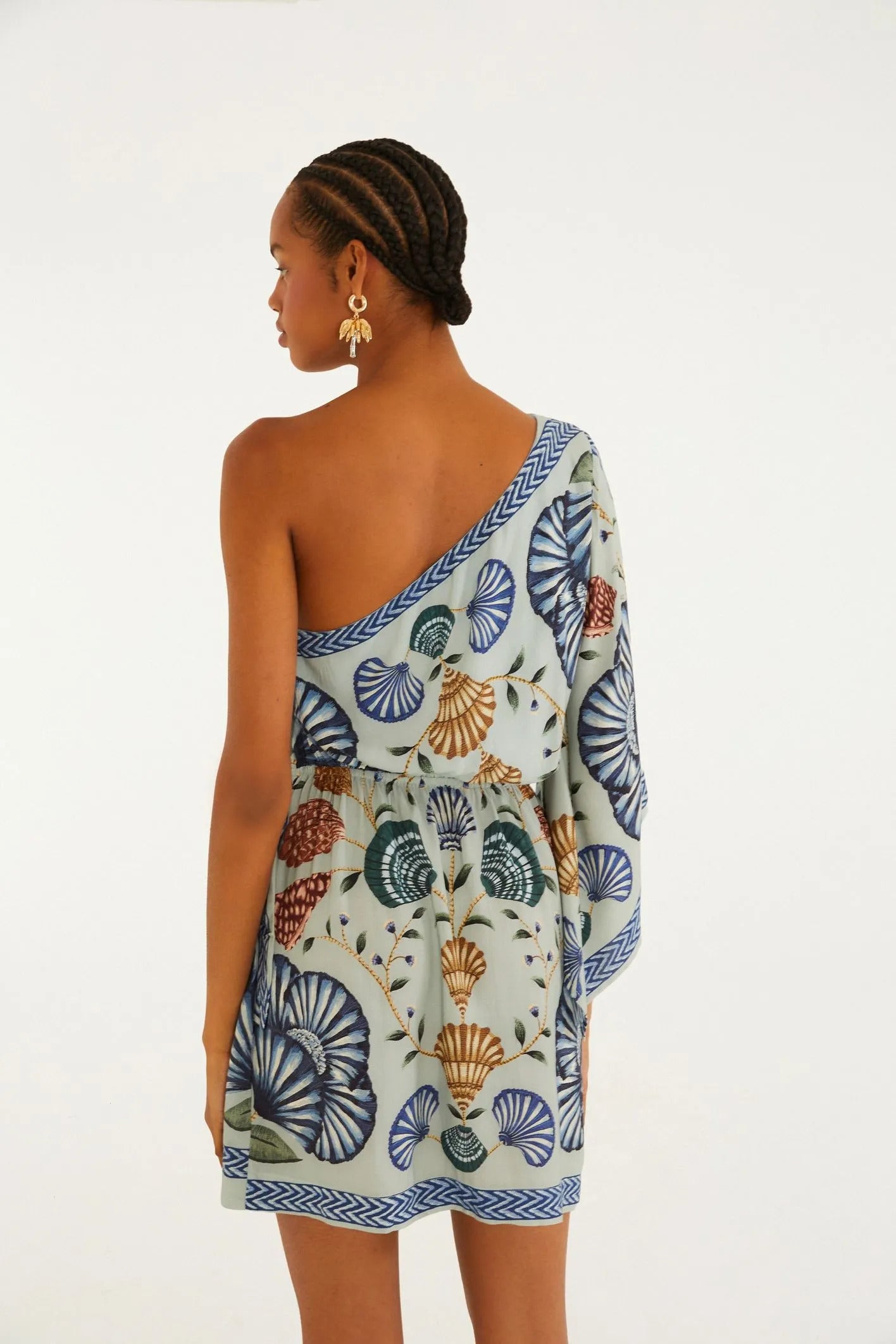 Vestido Curto Estampado Sonho De Concha