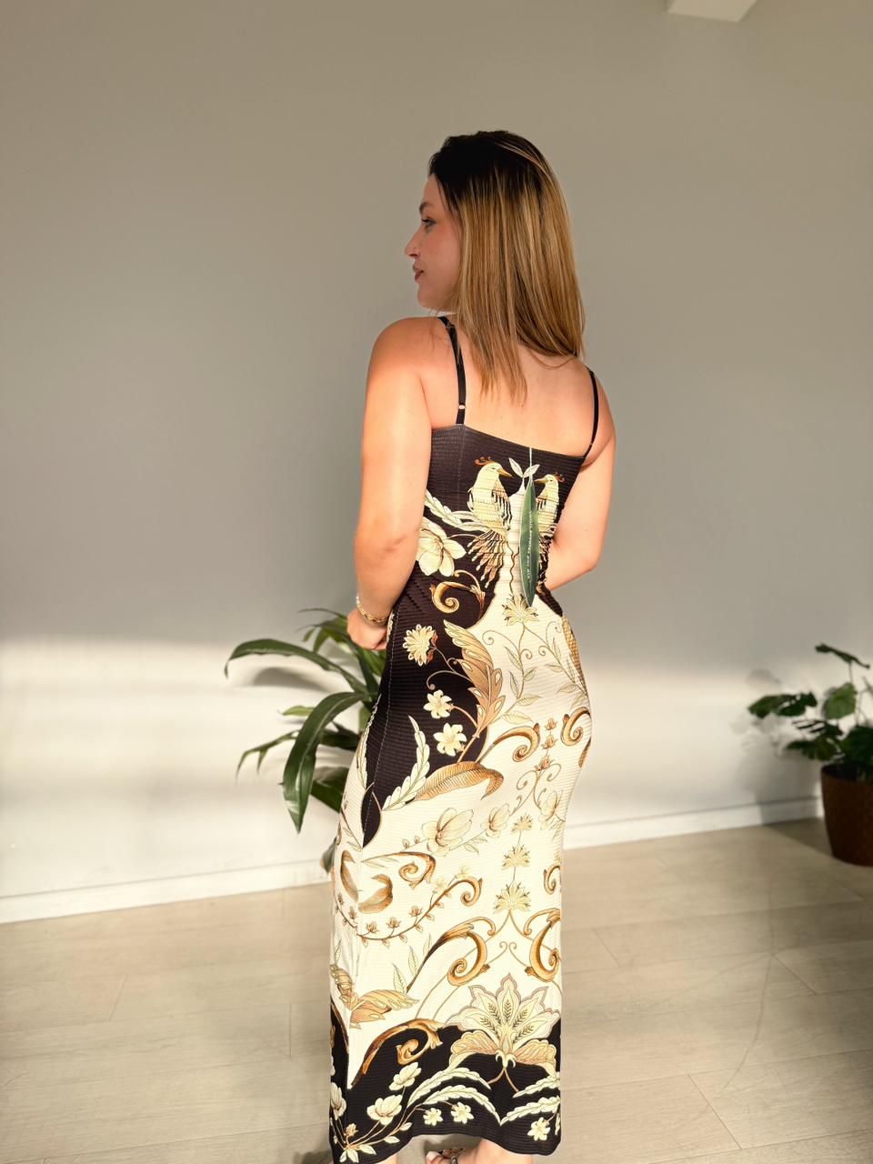 Vestido Midi Milena Preto Farm