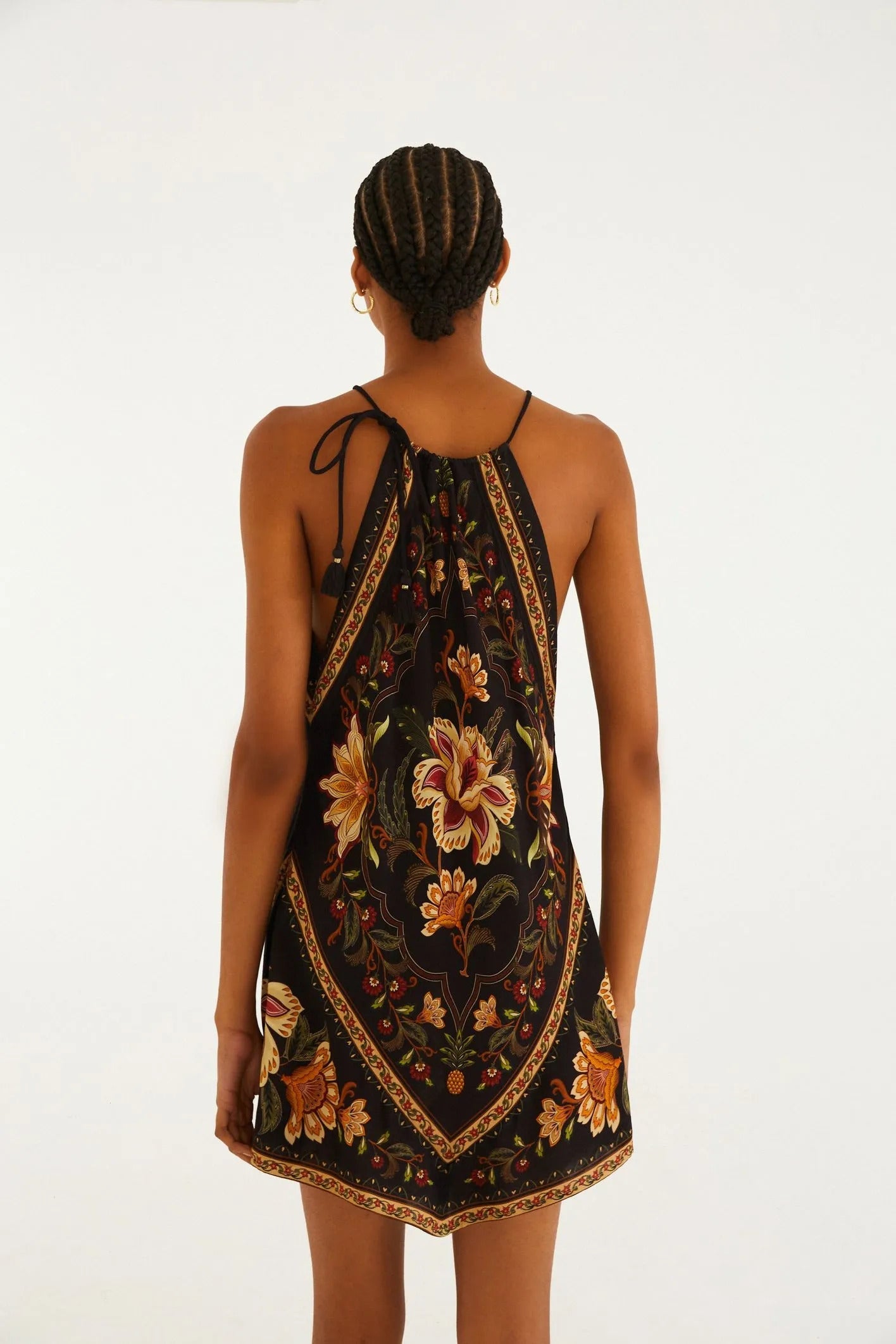 VESTIDO CURTO JARDIM MAJESTOSO