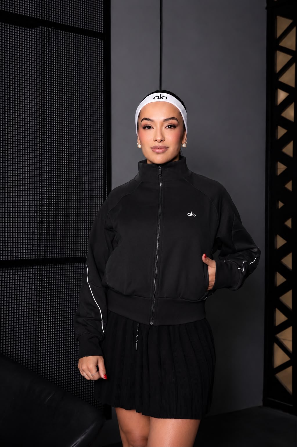 Jaqueta Feminina Esportiva Premium com Zíper – Preta