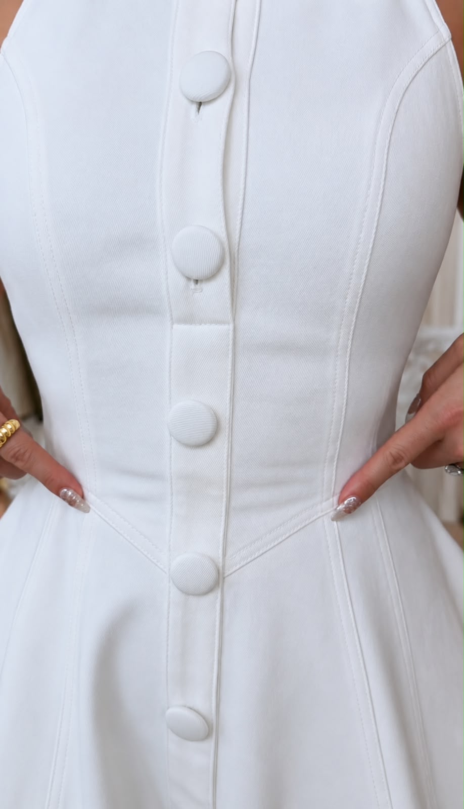 Vestido Jeans Estruturado com Gola Alta