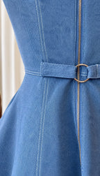 Vestido Jeans Estruturado com Gola Alta