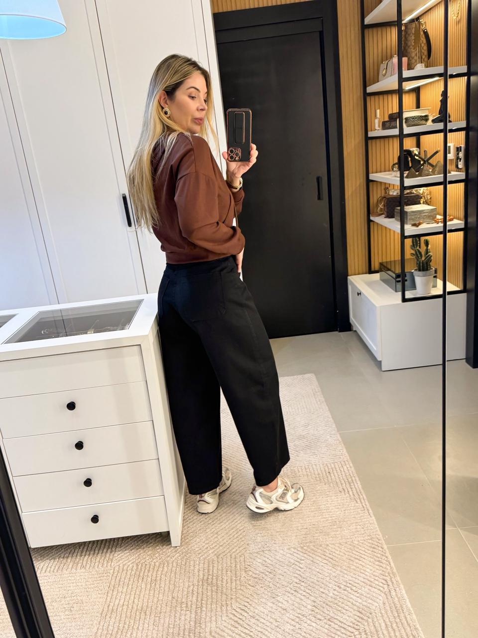 CALÇA BARREL JEANS PRETA