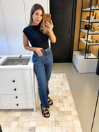 CALÇA JEANS RETA SARA