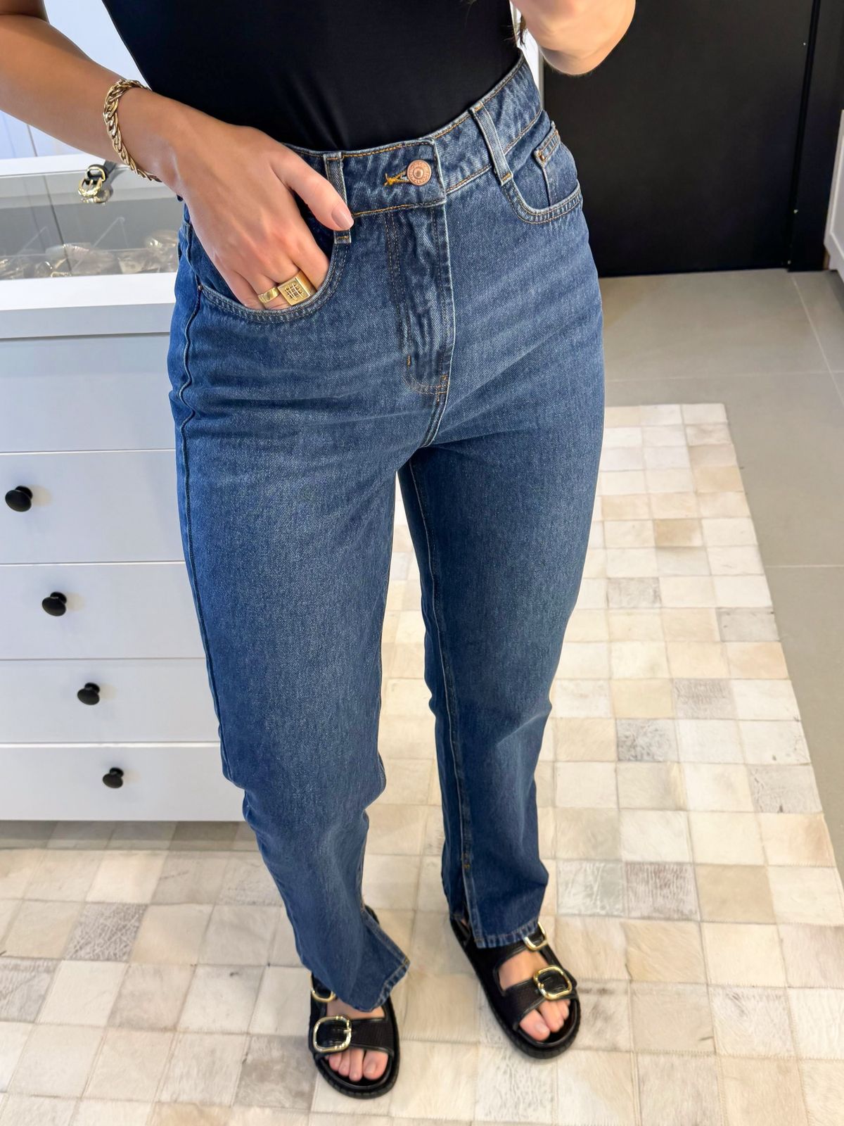 CALÇA JEANS RETA SARA