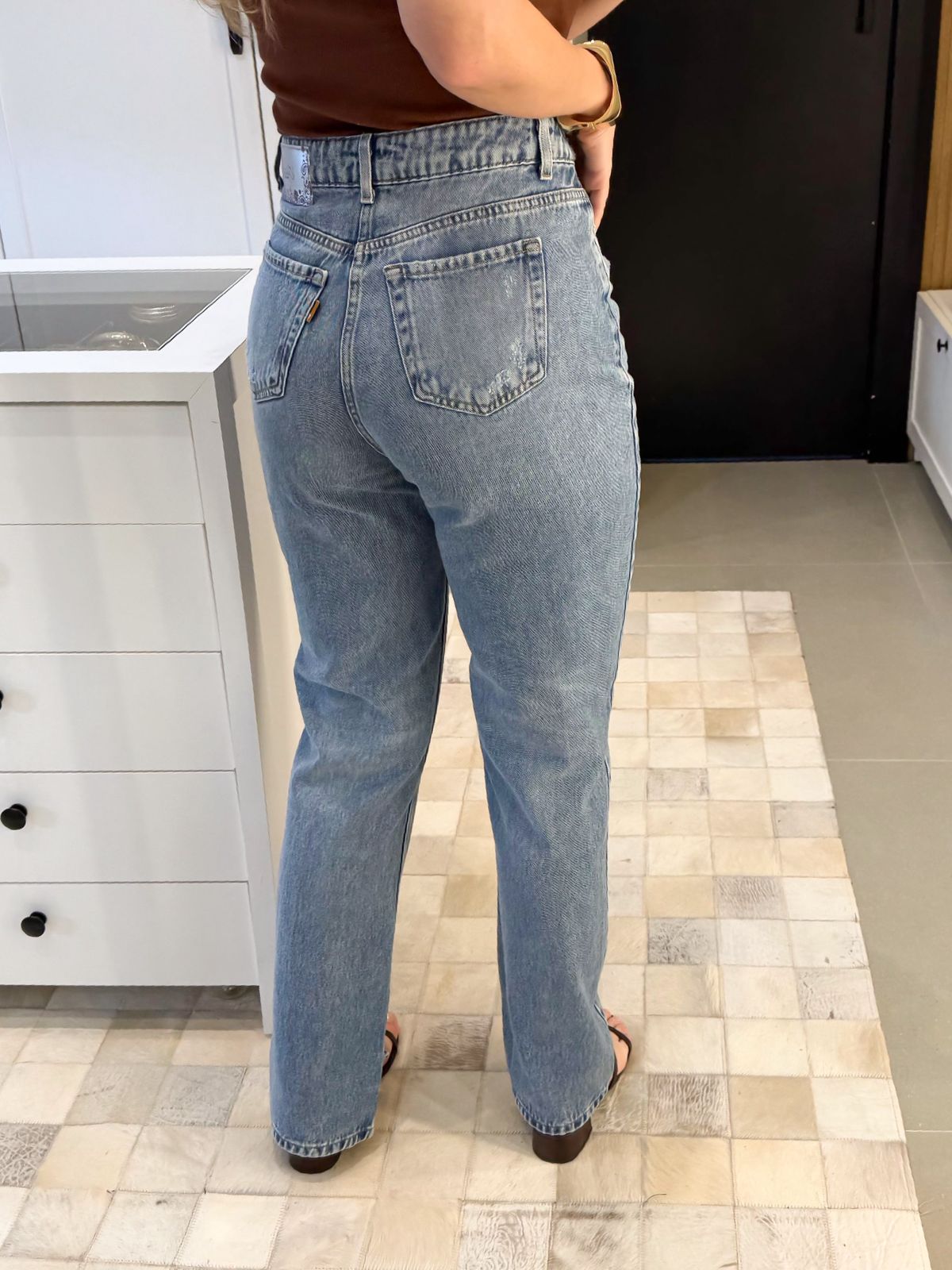 CALÇA JEANS RETA SUZI