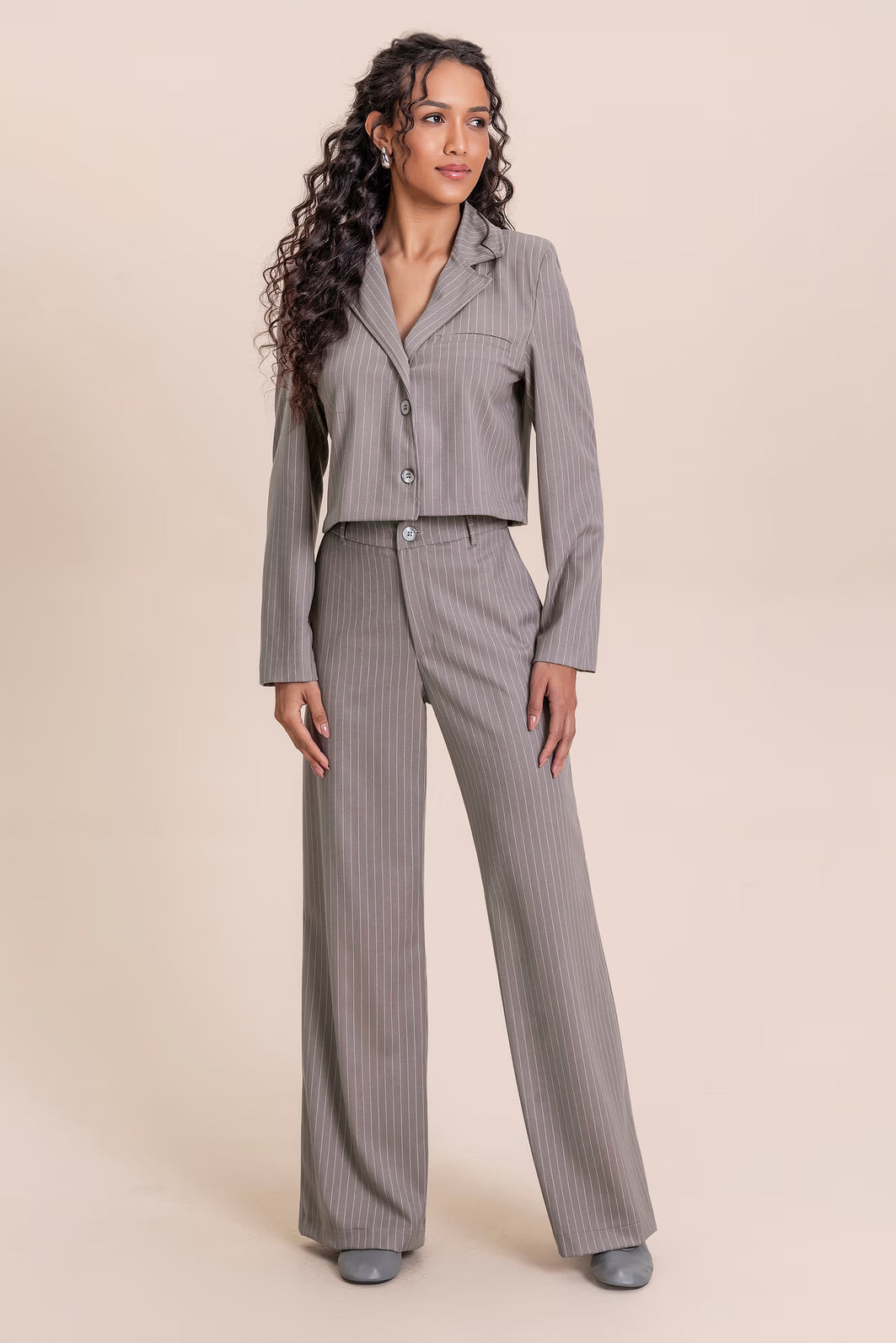 Calça pantalona alfaiataria Angel