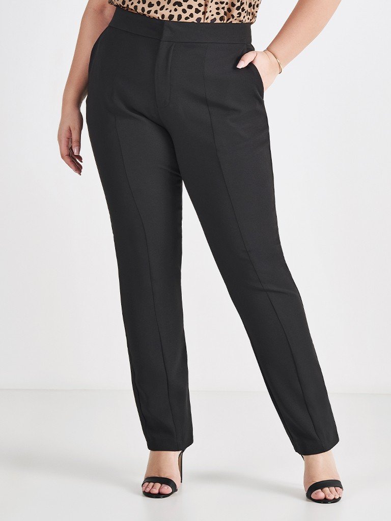 Calça Reta Slim de Alfaiataria Plus Size Preta Emiliana