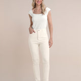 Calça jeans skinny básica em sarja com botão
