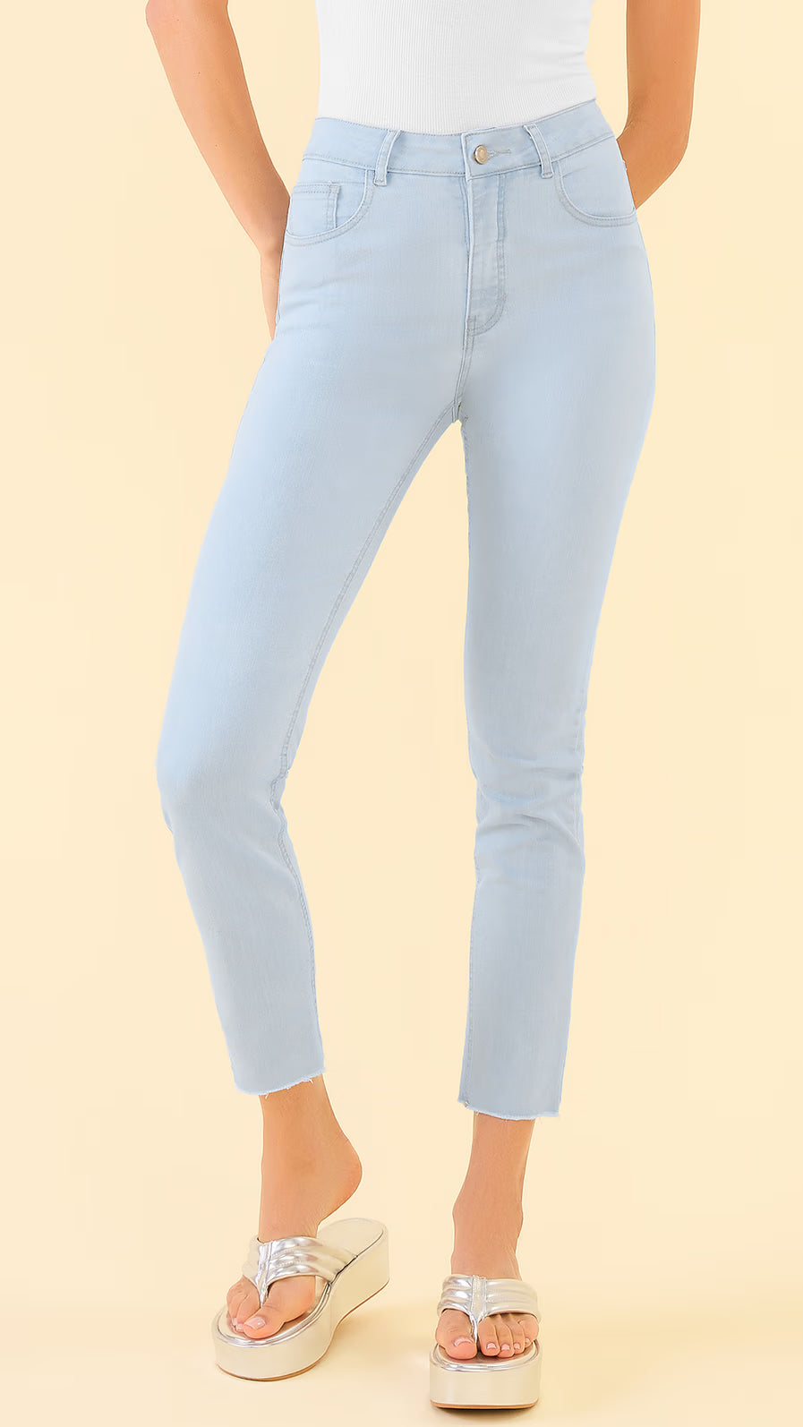 Calça skinny em jeans