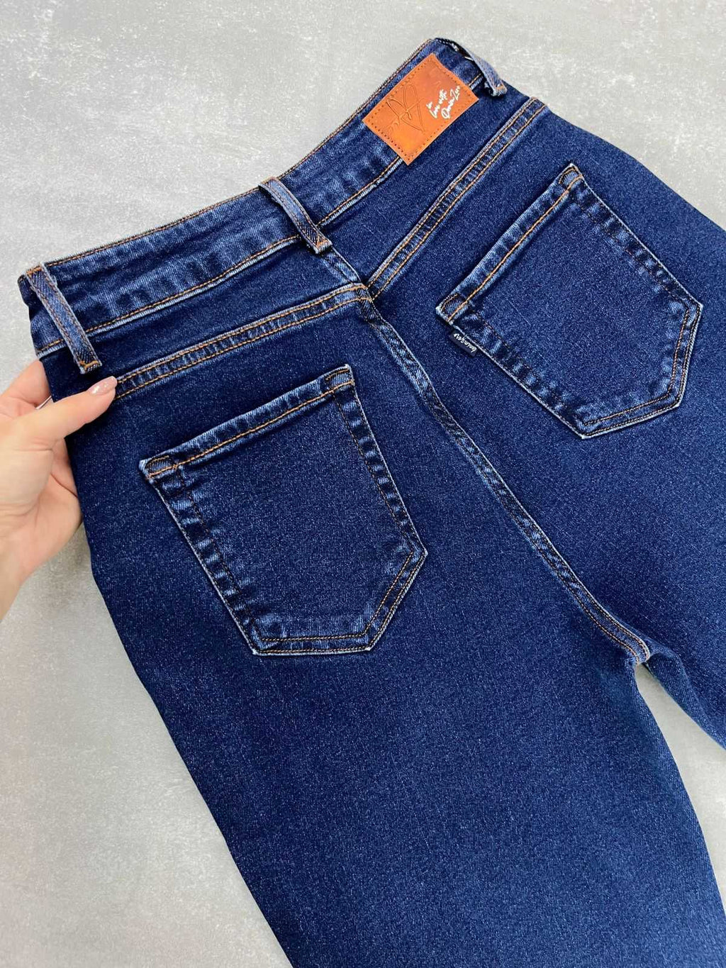 CALÇA JEANS MOM DUDA