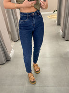 CALÇA JEANS MOM DUDA
