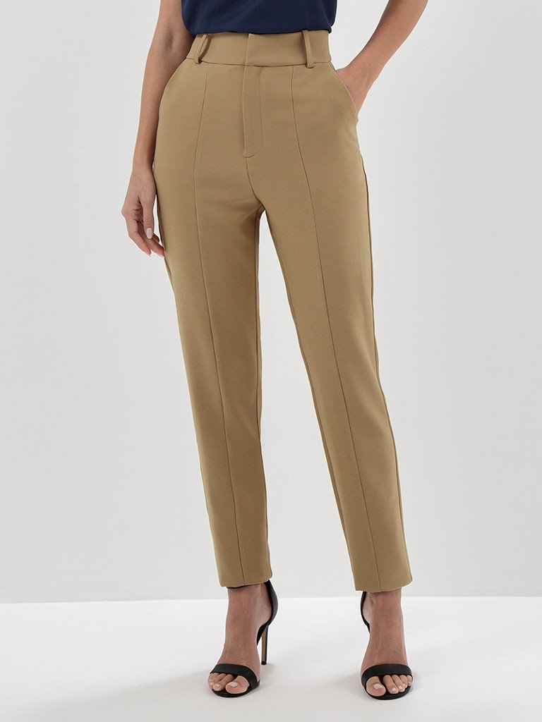Calça de Alfaiataria Reta Slim Mocha Mousse Giovana