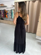 Vestido Preto com Fenda Lateral