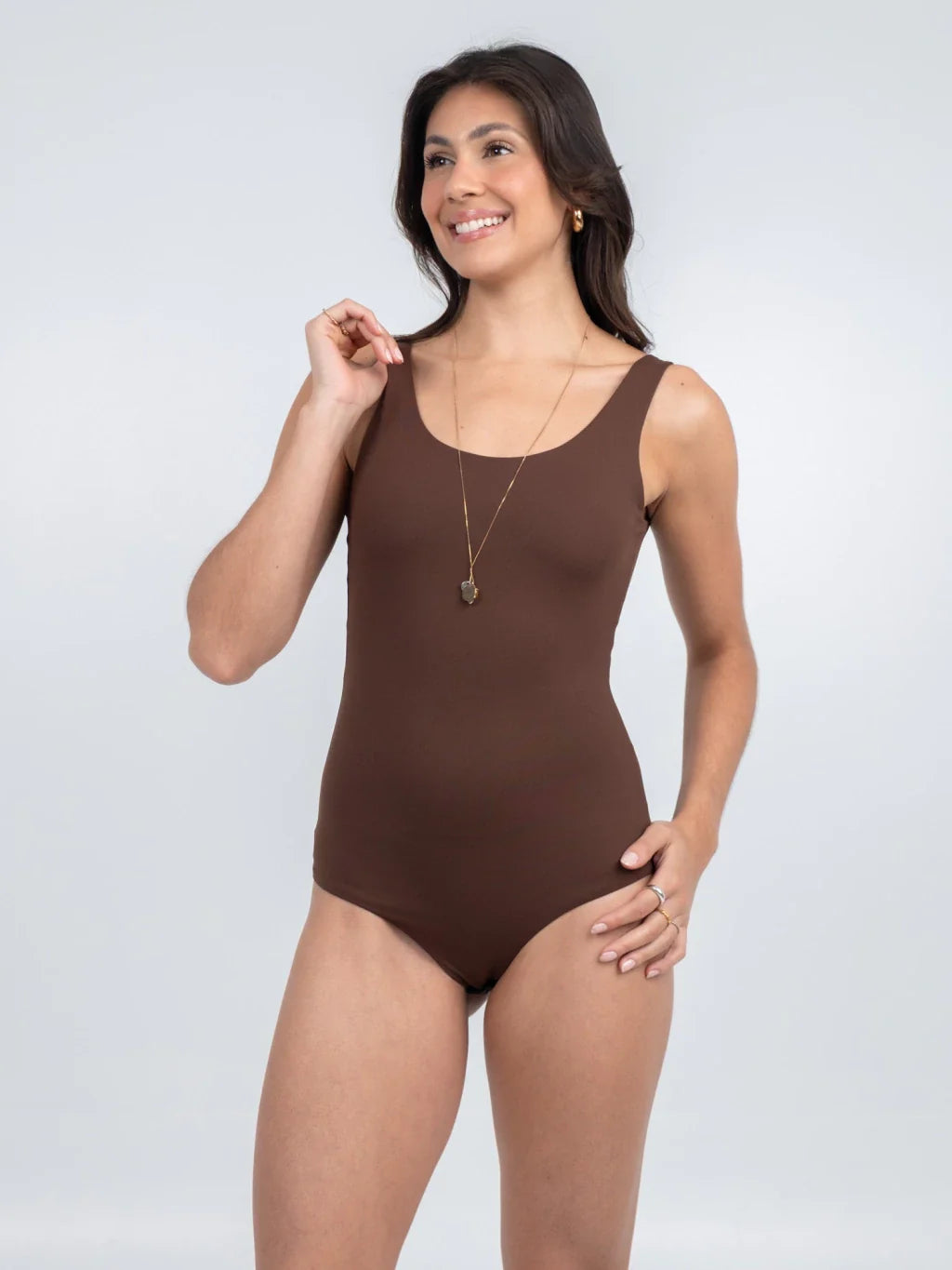 body decote quadrado brenda marrom